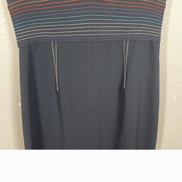 Diane Von Furstenberg 4 Tailored V Neck Sheath Dress Black Short Sleeves - Picture 4 of 10